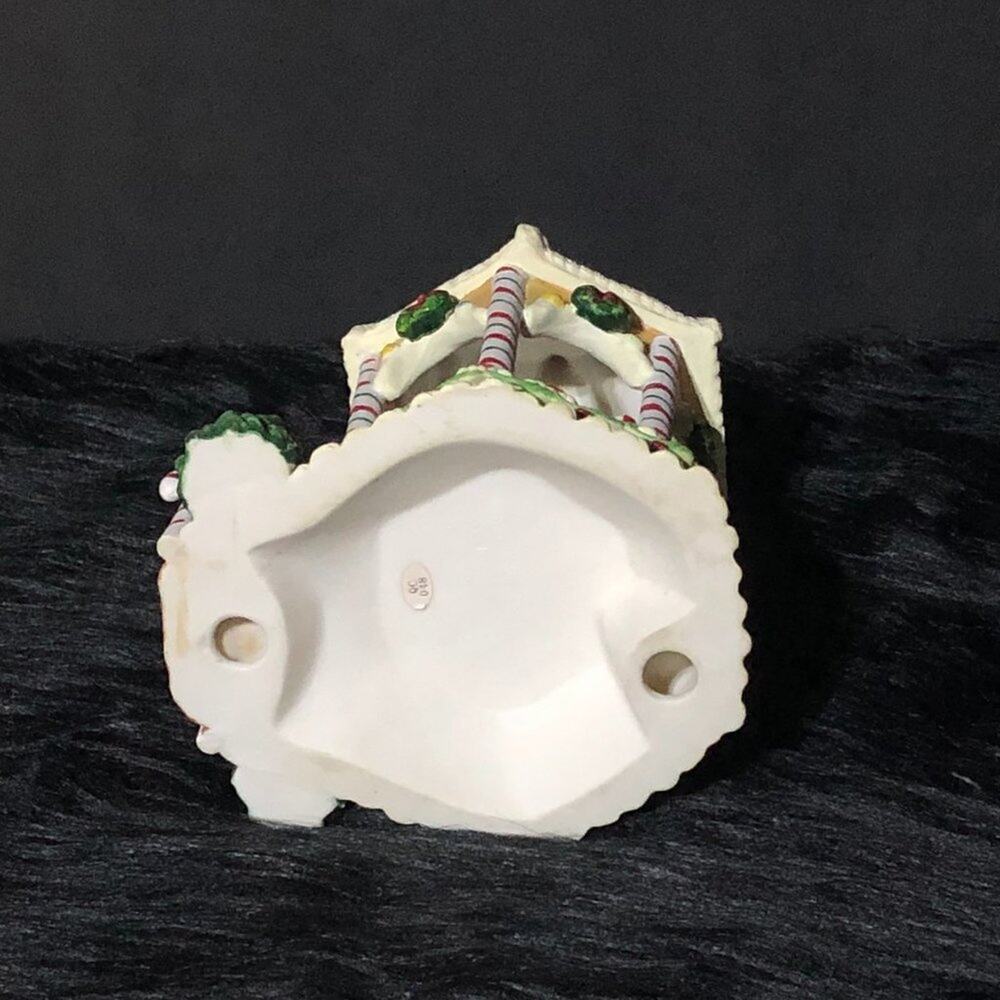 Ceramic Gingerbread Pavilion NIP - Picture 4 of 4
